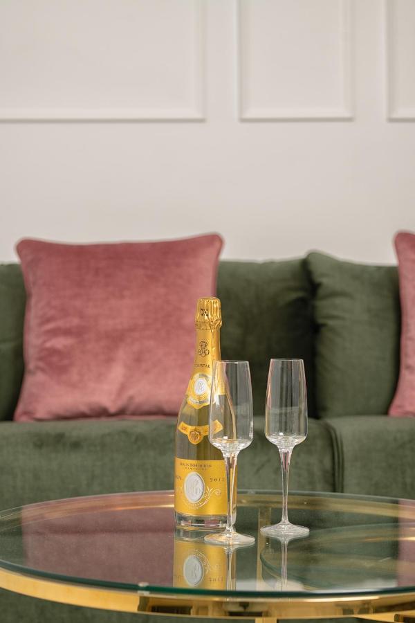 Kantoni Luxury Apartment *